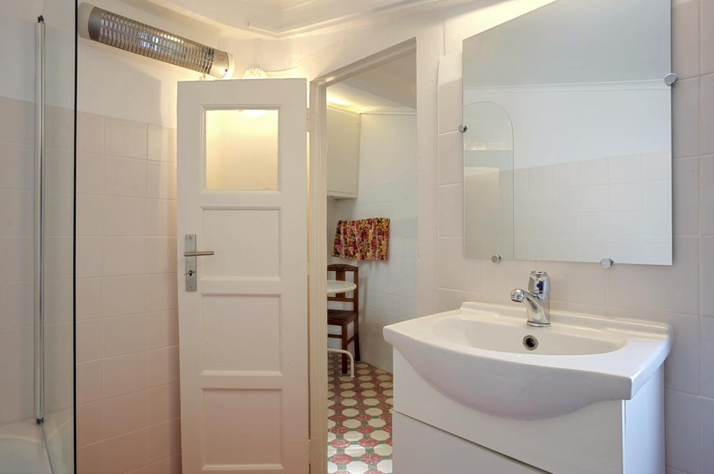 Local In Alfama! Deolinda Home, Amazing View Holiday home *